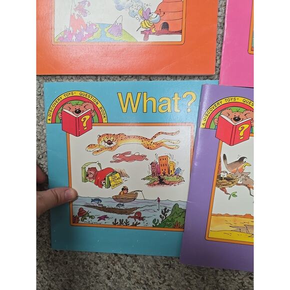 Lot of 4 VTG Discovery Toys Where? Why? What? When? Paperback Children's Books - Picture 4 of 7